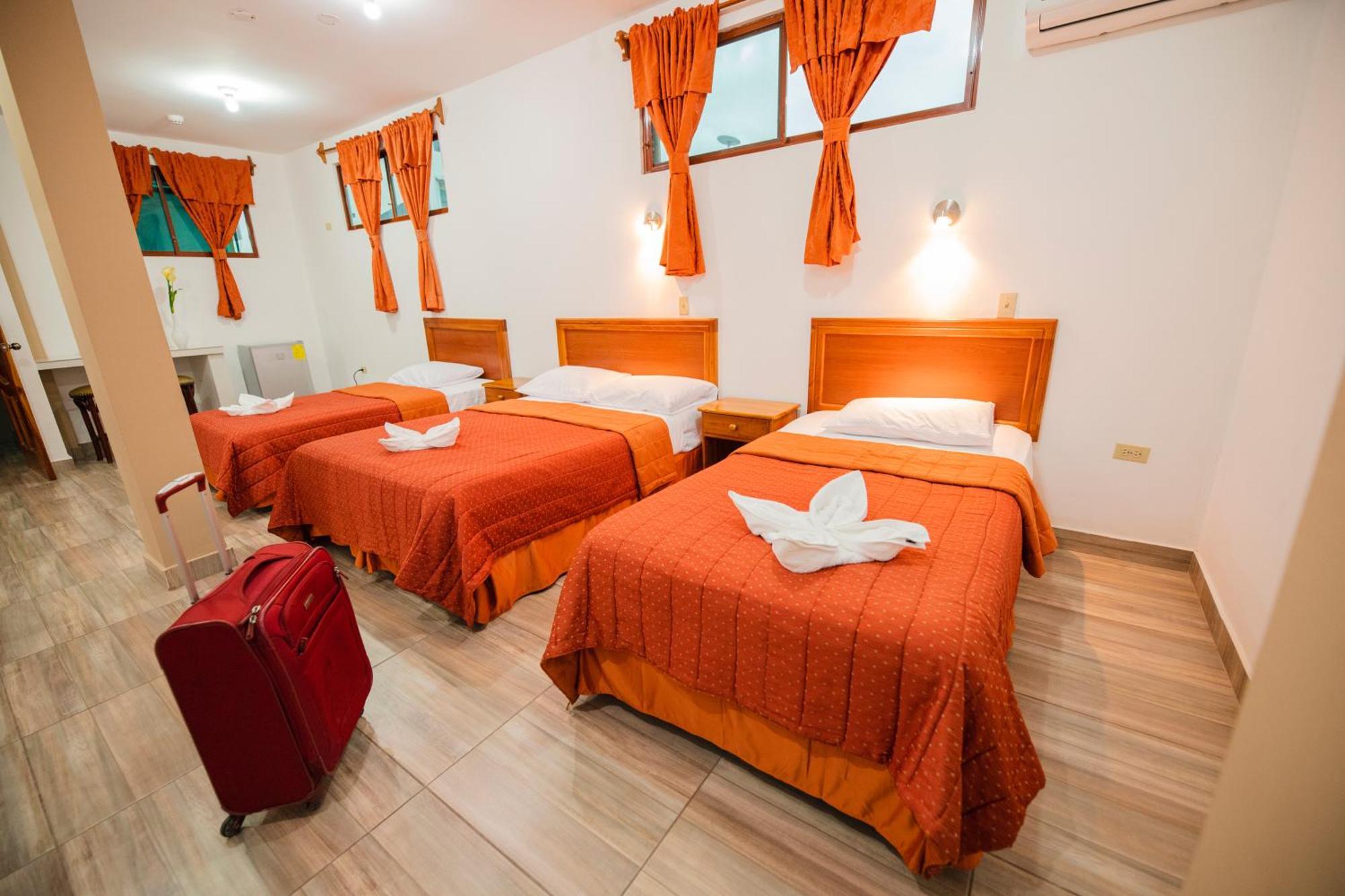 Suites En El Centro ปูแอร์โตอาโยรา ภายนอก รูปภาพ